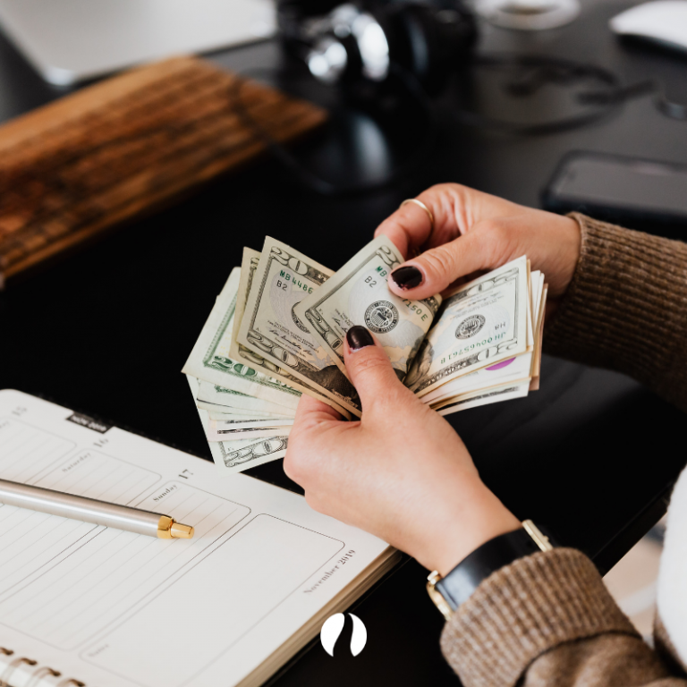 Top 5 RN Salaries with the Highest Pay, featuring Wanderly.